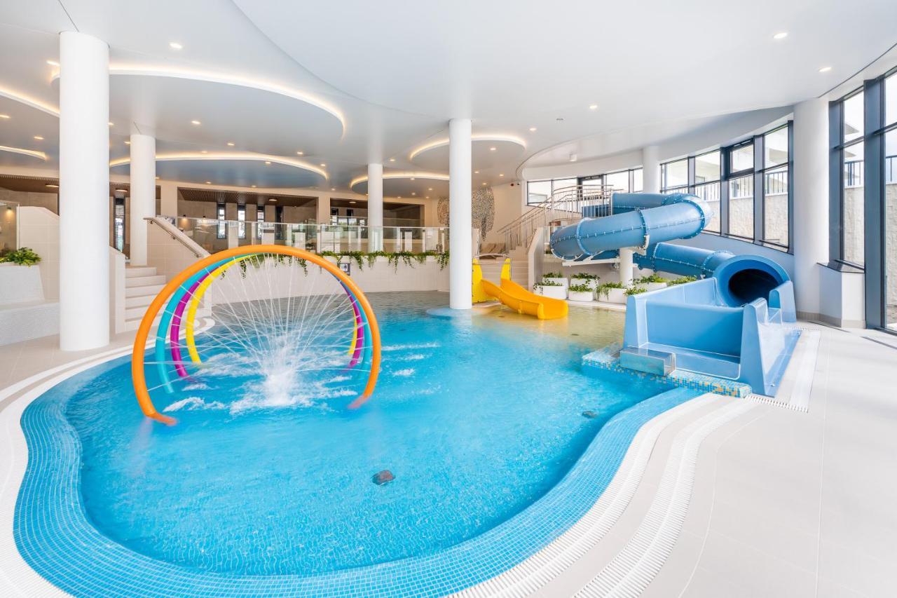 Polanki Aqua Apartamenty Nielimitowany Dostep Do Basenow Parking Free Kołobrzeg Exterior foto
